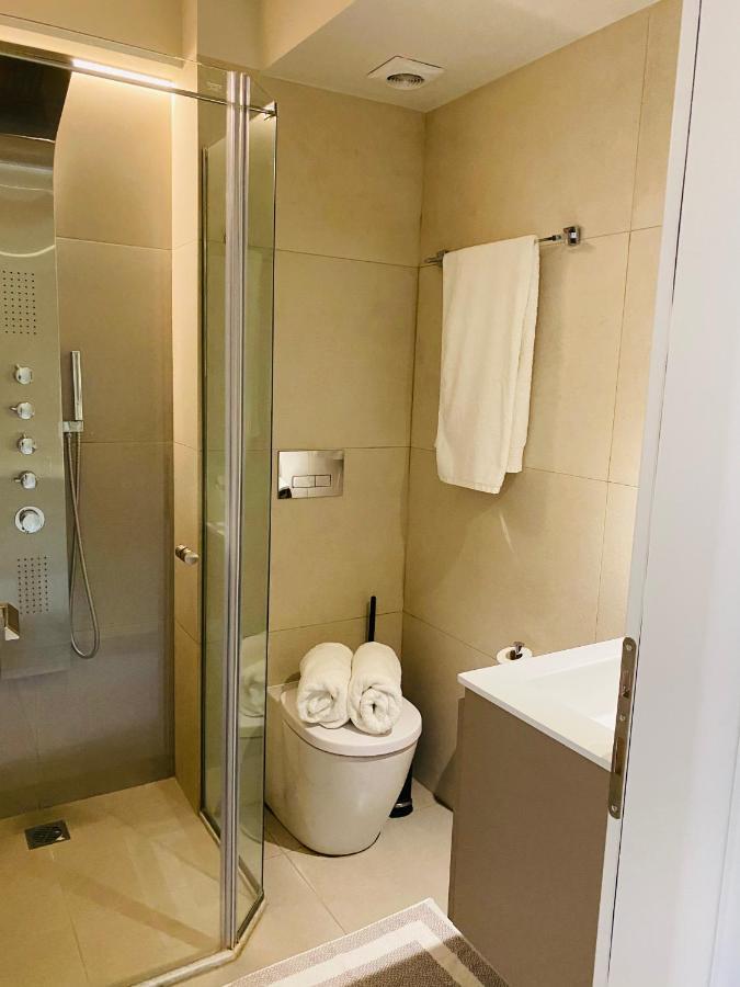 New 2Bd Aprt With Shared Rooftop Pool E2 아테네 외부 사진