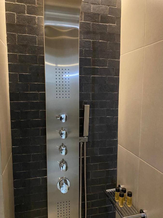 New 2Bd Aprt With Shared Rooftop Pool E2 아테네 외부 사진