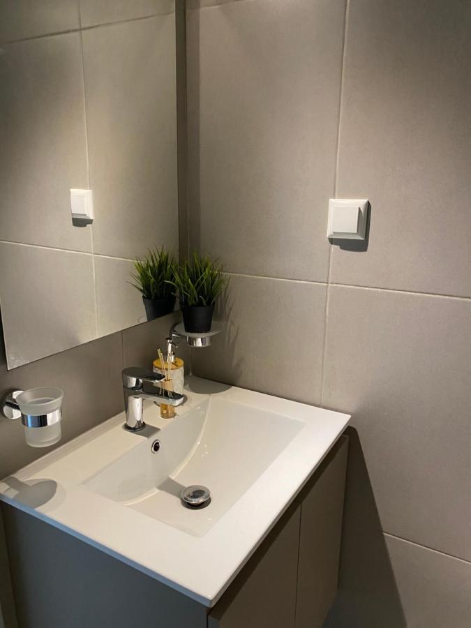 New 2Bd Aprt With Shared Rooftop Pool E2 아테네 외부 사진
