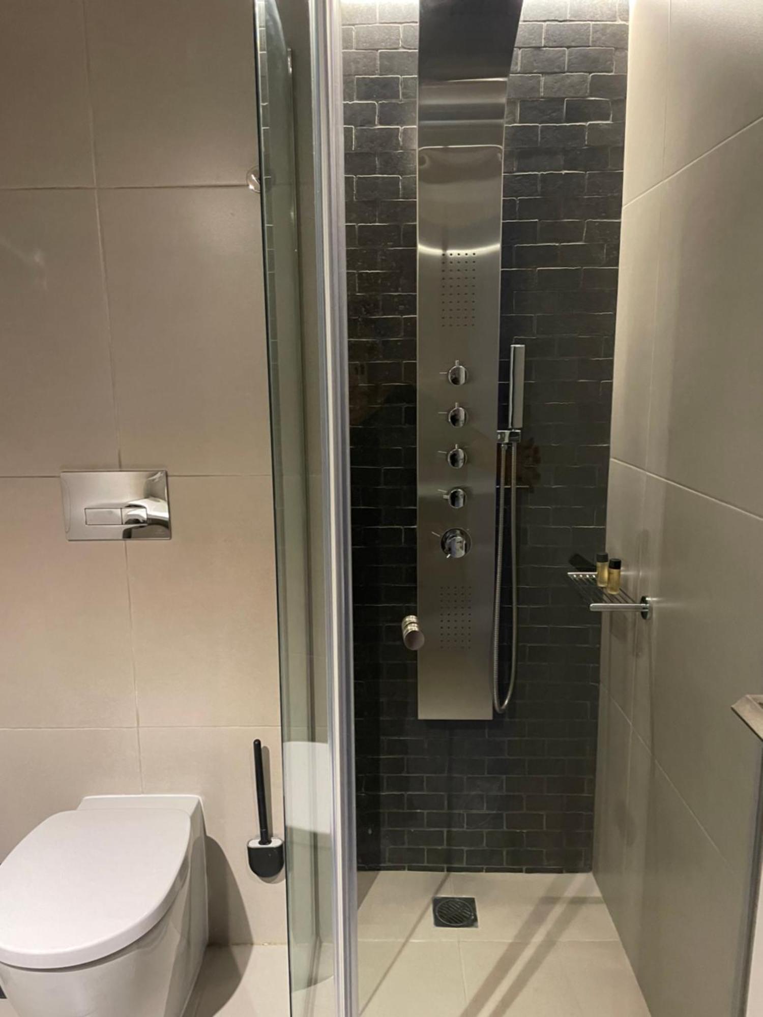 New 2Bd Aprt With Shared Rooftop Pool E2 아테네 외부 사진